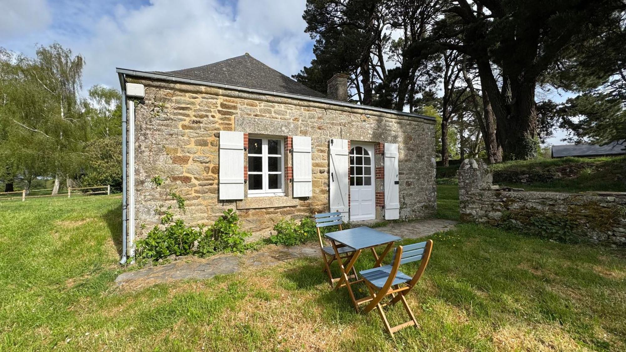 Gite De Couple Cosy Avec Vue Sur Chateau Tremohar - Golfe Du Morbihan, 20 Min De Vannes Berric Bagian luar foto